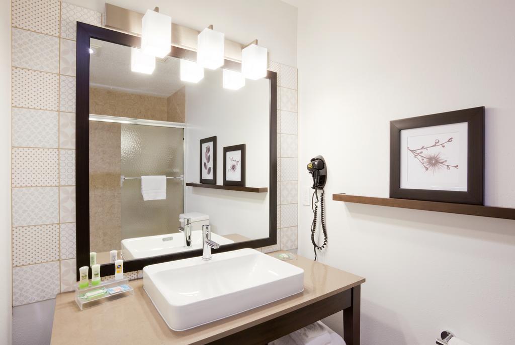 Country Inn & Suites By Radisson, Chippewa Falls, Wi Bilik gambar
