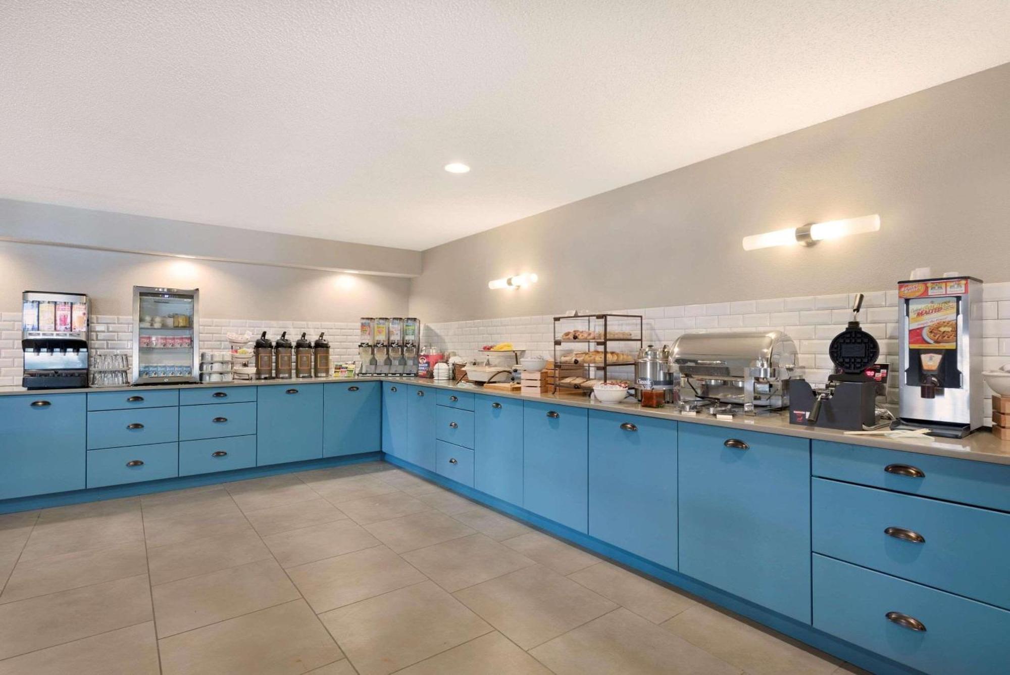 Country Inn & Suites By Radisson, Chippewa Falls, Wi Luaran gambar